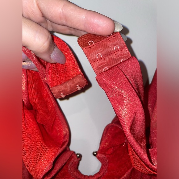 NIALI 🔥 Revolve Halter Gown in Orange shimmer Sz 2 - Picture 13 of 15